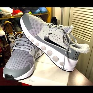 Nike CruzrOneLight Solar Flare Heather